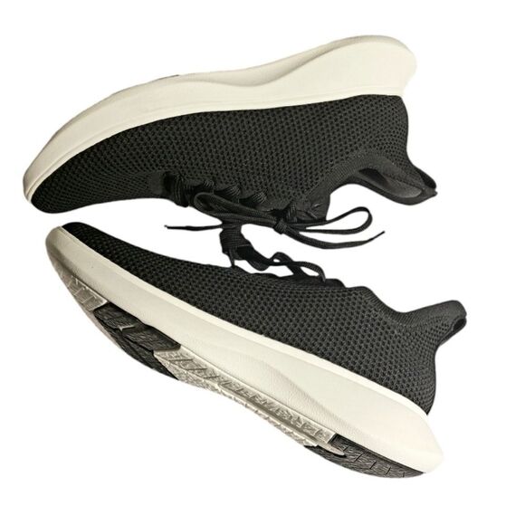 Vivaia Unisex Sneakers Urban Slip Ins Women's 11.5‎ urban black NWT in pkg - Picture 1 of 12